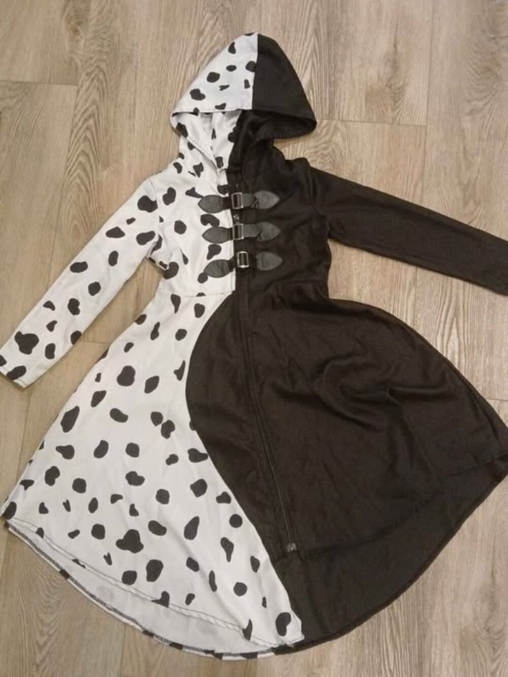 Cruella Devil size 10 halloween costume Disney